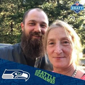 Meet your Posher, Deena